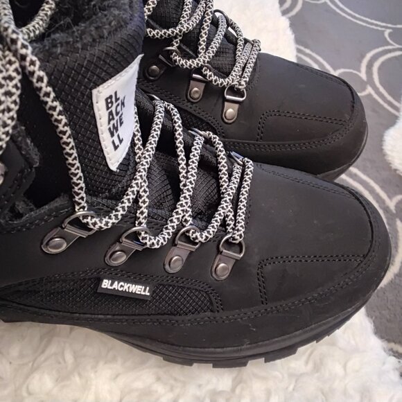 Designer boots  Black well value was 300$ , new waterproof - Picture 4 of 6